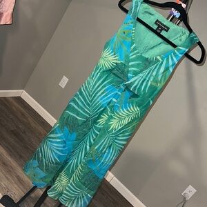 040 Jones, New York, size 10, 100% silk dress